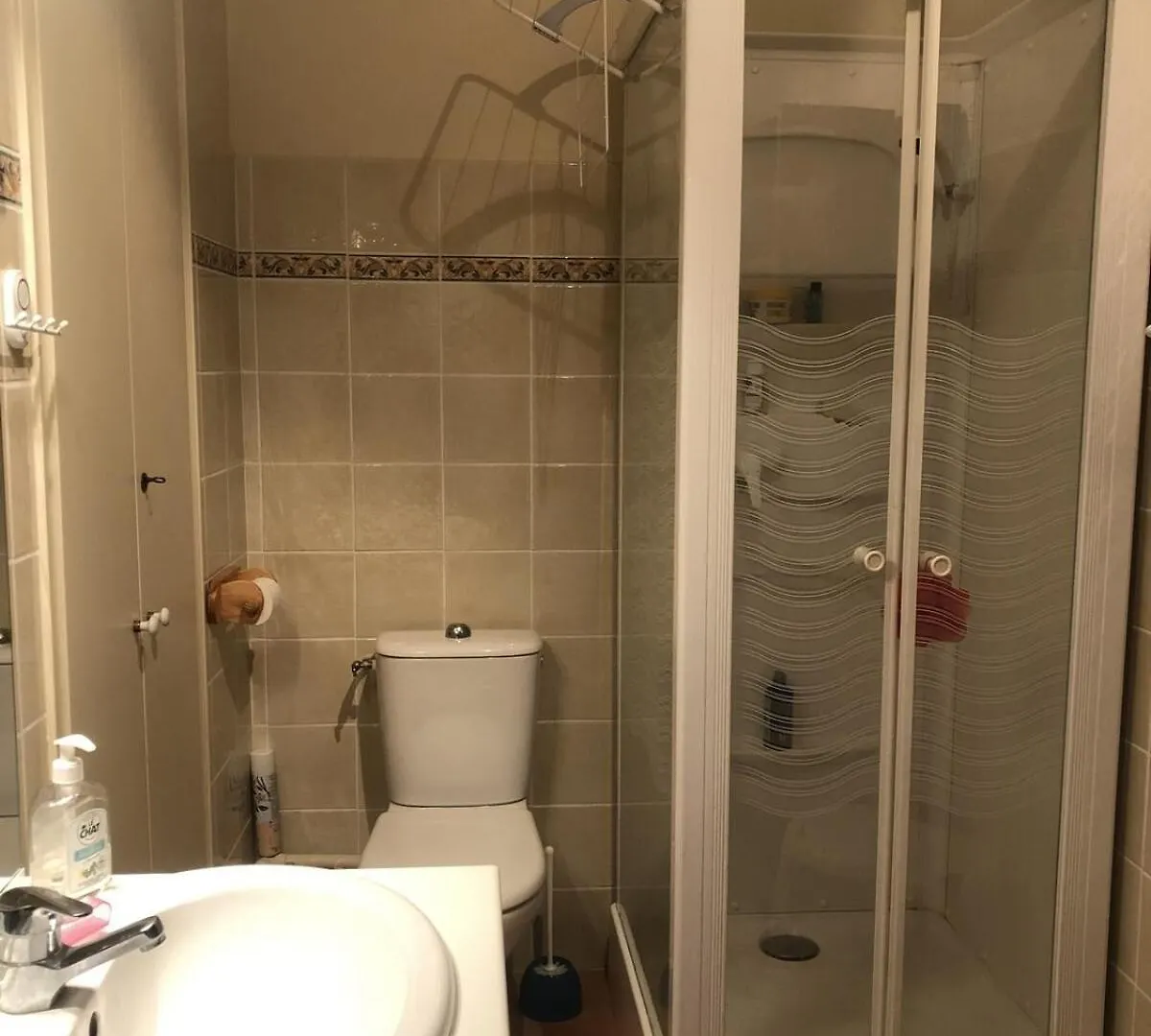 Appartement T2 60 M2 L'Albion Vue Lac 1 Chambre Parking Et Piscine, Centre-Ville 0*, Aix-les-Bains